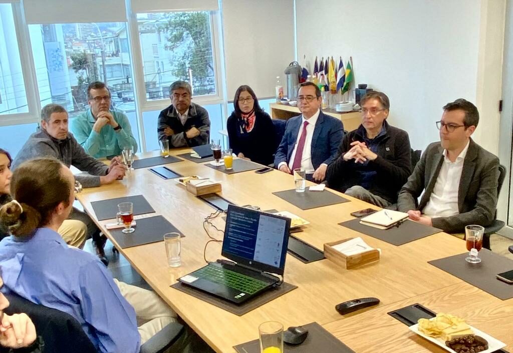 Adrian Wong, Fulbrighter de la University of Illinois, expone en el 3er. Seminario de Investigación PUCV