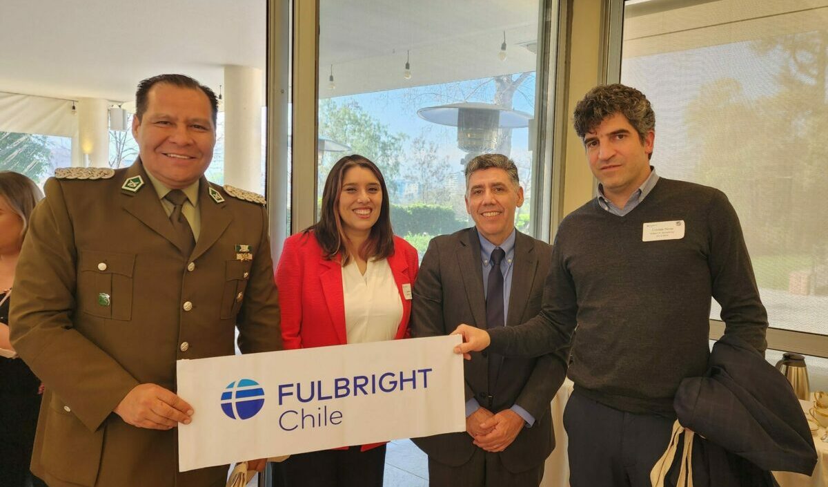 Emotivo Encuentro Celebra los 45 Años del Programa Hubert H. Humphrey