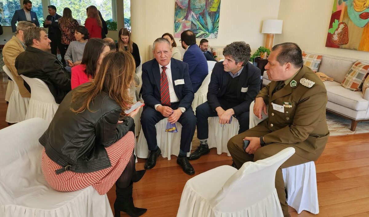 Emotivo Encuentro Celebra los 45 Años del Programa Hubert H. Humphrey