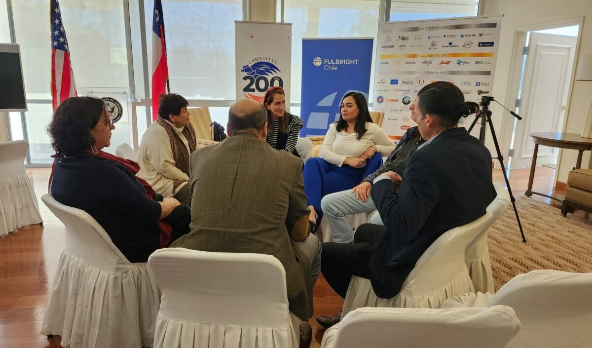 Emotivo Encuentro Celebra los 45 Años del Programa Hubert H. Humphrey