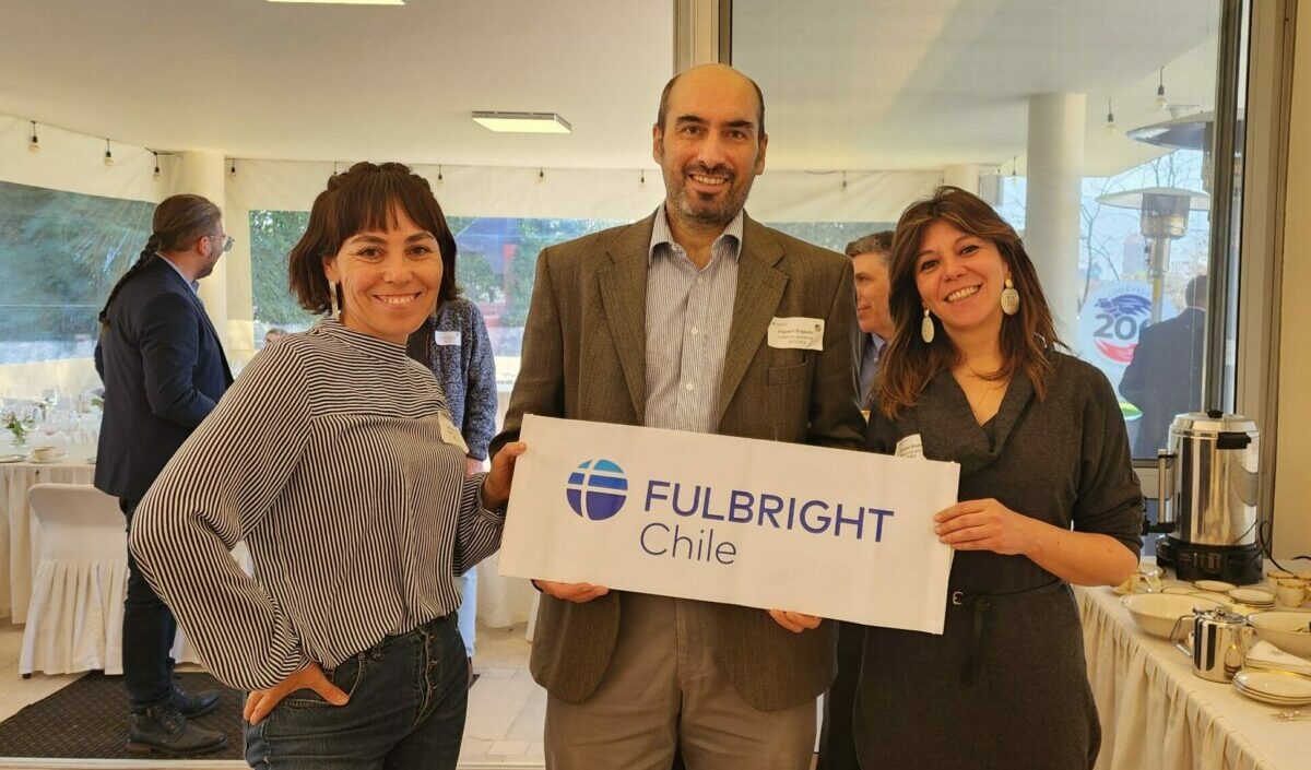 Emotivo Encuentro Celebra los 45 Años del Programa Hubert H. Humphrey