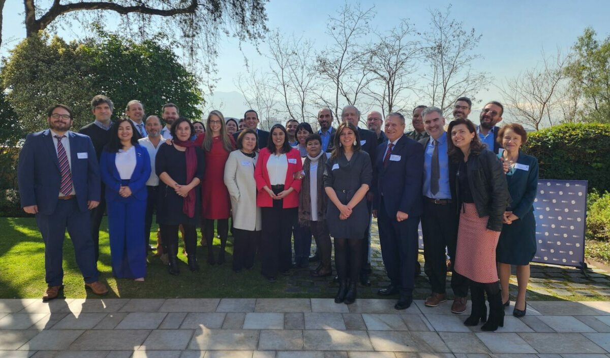 Emotivo Encuentro Celebra los 45 Años del Programa Hubert H. Humphrey